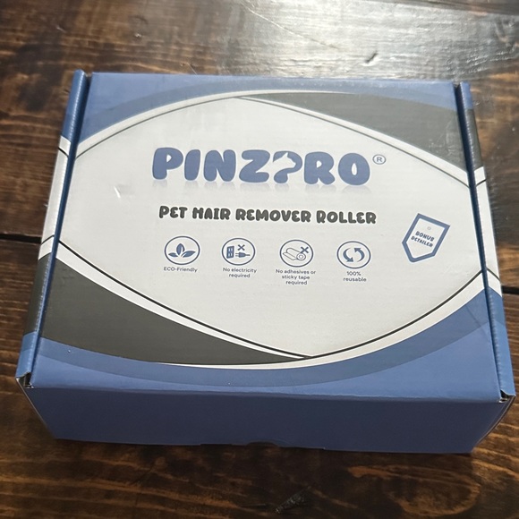 Pinzpro Pet Hair Remover Roller - Picture 1 of 1